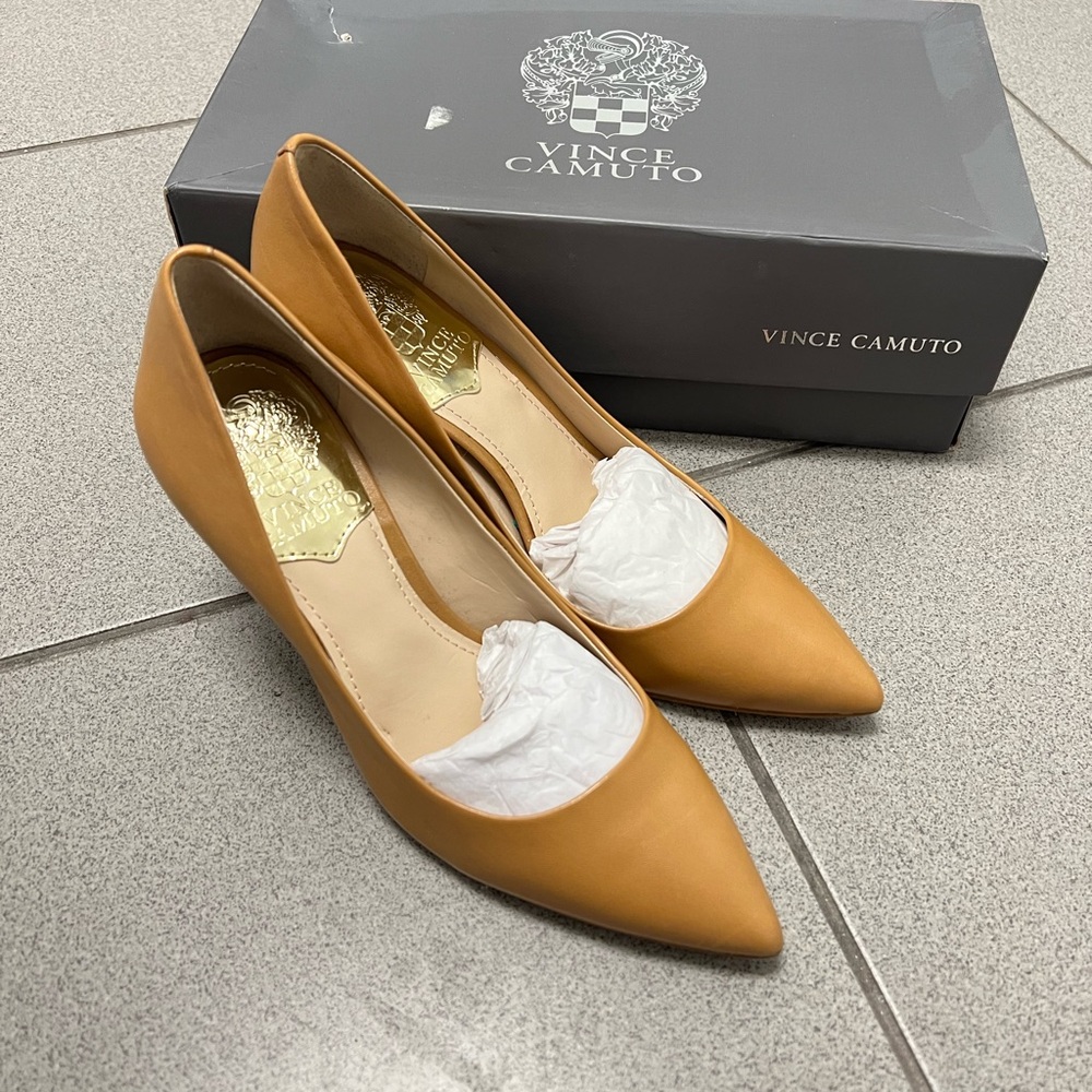 Vince Camuto Tan Heels